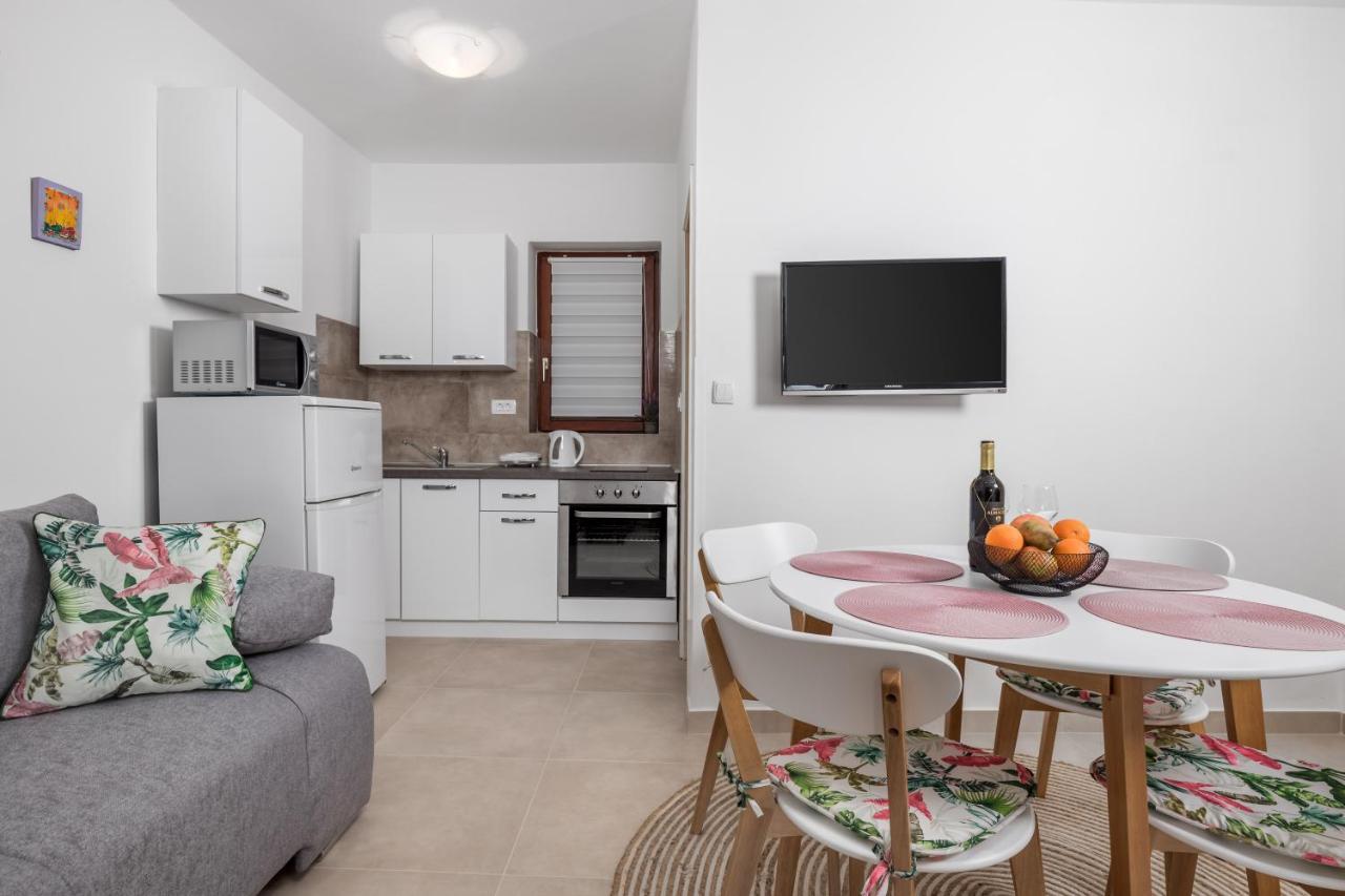 Apartments Vilma Opatija Exterior photo